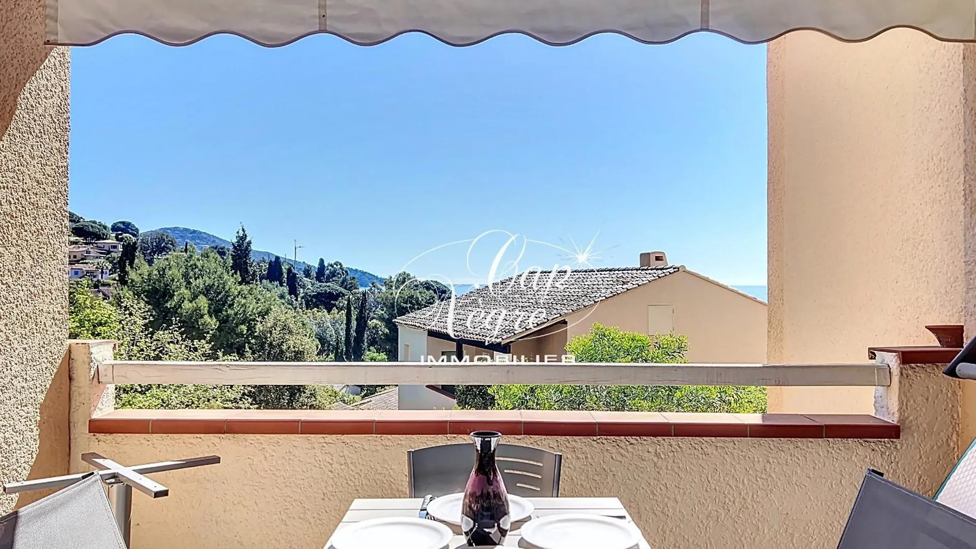 Appartement T2 Renove Vue Mer Pour 4 Personnes A 50M De La Plage De Pramousquier Rayol-Canadel-sur-Mer 0*,  France